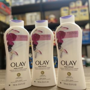 Sữa tắm Olay Fresh Outlast Soothing Orchid & Black Currant 700ml hương thơm của hoa phong lan và quả lý chua đen
